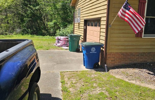 Browns Summit Bed & Breakfast | On 5 acre 55 minutes to Carolina Panthers. A2 acer field for 4 wheeler track.