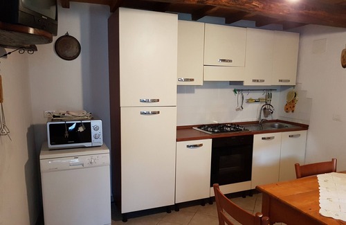 Camaiore House | On a hill in Casoli (Camaiore) Rustic house of 70m ² in a few minutes drive from the beaches of Versilia