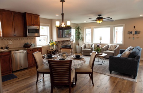 West Newport Condo | On Beach Time - High End, Remodeled, Clean, Great location, Parking Included.