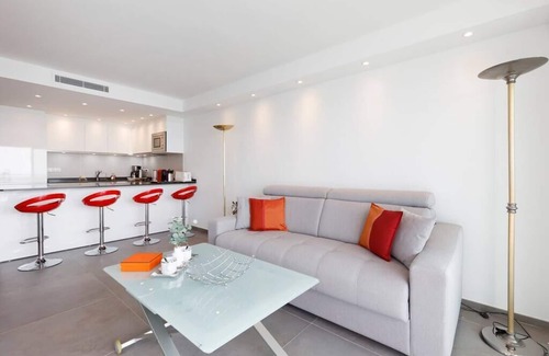 Pointe Croisette Apartment | On la Croisette - 2 beds/2 baths