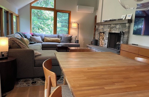 Lincoln House | On Loon Mountain - Newly Renovated Townhouse