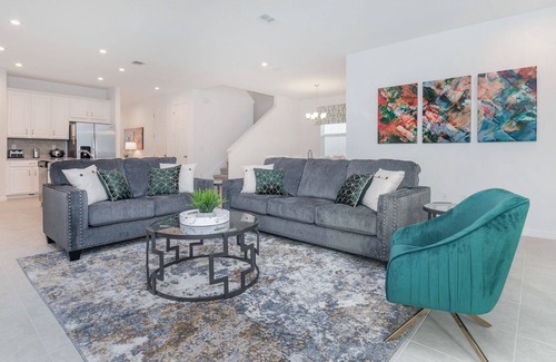 Southwest Orlando House | On Resort/Home Office/Private Pool and Spa/Surf Simulator/Wifi