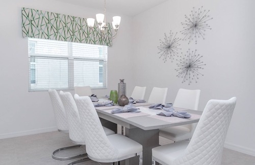 Southwest Orlando House | On Resort/Home Office/Private Pool and Spa/Surf Simulator/Wifi