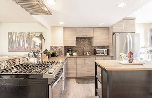 Park Meadows Condo | On Shuttle Route, Walk to Year-Round Recreation at Park City Racquet Club 18