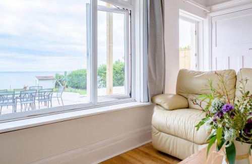 Downderry House | On The Beach, East Yardley House - Uk31203