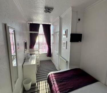 South Shore Bed & Breakfast | On The Beach Hotel