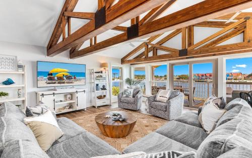 Ono Island Villa | On the Canal at Perdido Key Splash in the private pool and relax by the canal
