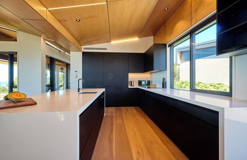 Kaikoura House | On The Edge | Luxury - KK43111a