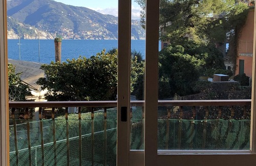 Santa Margherita Ligure Apartment | ON THE SEA AND IN THE GREEN