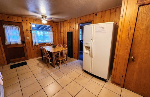 Pinetop-Lakeside Cabin | On the Lake! Ponderosa Cabin at Lazy Oaks Resort