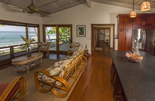 Haleiwa House | On the Ocean ~ Beautiful Home On Secluded Beach