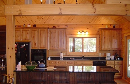 Wiley Cabin | On the Point: Sept.- Nov. incl Thnxgvng Discount! 3+ Nite special! 6 B/R,4.5 Bth