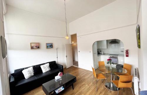 Harwich Apartment | On the Quay