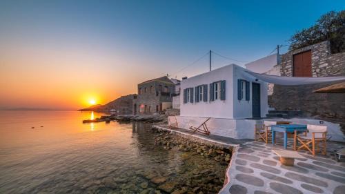 Symi House | On The Rocks