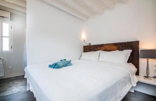 Symi House | On The Rocks