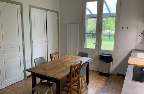 Soustons House | On the shores of Lake Soustons, a large, fully renovated family home in the Landes region.