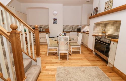 Menai Bridge Cottage | ON THE STRAITS, family friendly, with a garden in Menai Bridge