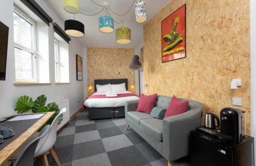 Leith Hotel | On The Walk