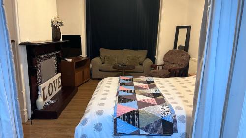 Wall End Apartment | One Bed apartment -East London
