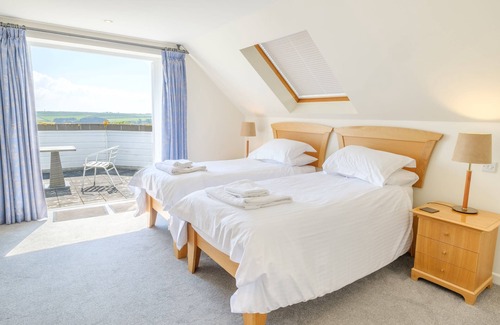 Saint Columb Major Apartment | One bed flat with golf and the beach on your doorstep!