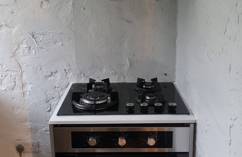 Hove Apartment | One Bed Garden Flat in Hove with Free Parking