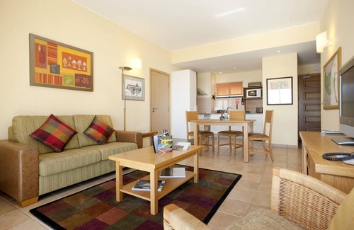 Camara de Lobos Apartment | One Bedroom Apartment with sea view at Cabo Girão - Free sport facilities