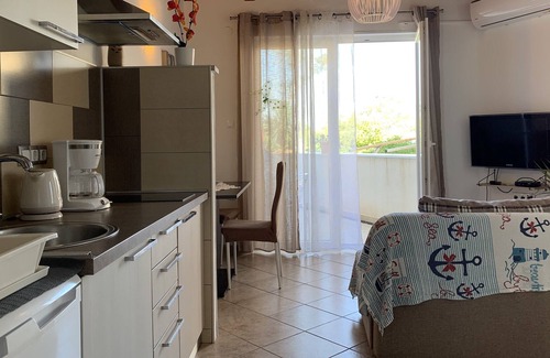 Silo Apartment | One bedroom apartment Dražen with balcony with a sea view