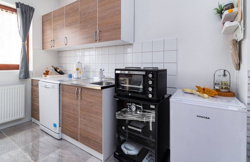 Rakovica Apartment | One bedroom apartment with air-conditioning Grabovac, Plitvice (A-20709-a)
