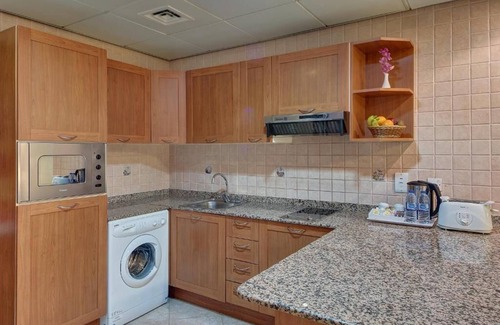 Al Mankhool Hotel | One Bedroom Apartment Near Day To Day Al Karama