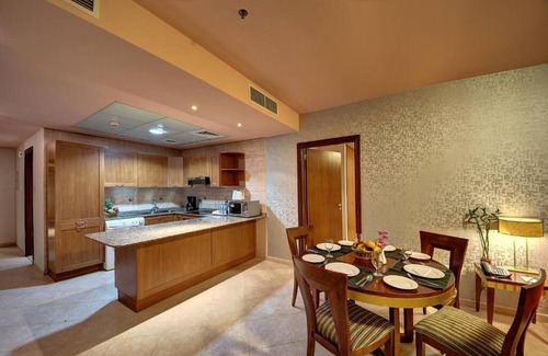 Al Mankhool Hotel | One Bedroom Apartment Near Day To Day Al Karama