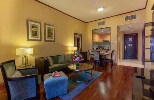 Discovery Gardens Apartment | One Bedroom Apartment Near Gardens Metro By Luxury Bookings AB