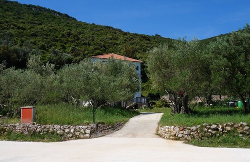Luka Apartment | One bedroom apartment near beach Luka, Dugi otok (A-8151-a)