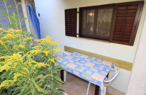 Luka Apartment | One bedroom apartment near beach Luka, Dugi otok (A-8151-a)