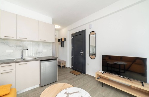 Pangaio Apartment | One Bedroom Apartment with Pool Access