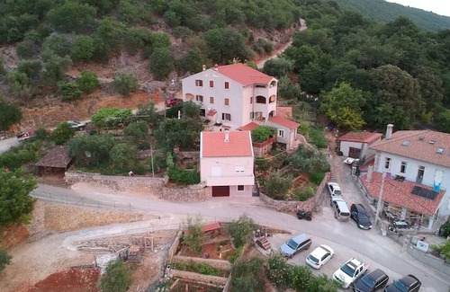 Beli Apartment | One bedroom apartment with balcony and sea view Beli, Cres (A-22435-b)