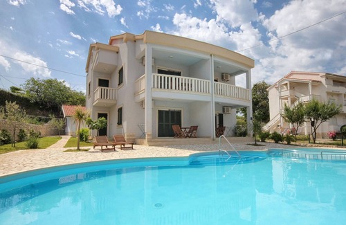 Kampor Apartment | One bedroom apartment with terrace Kampor, Rab (A-3214-b)