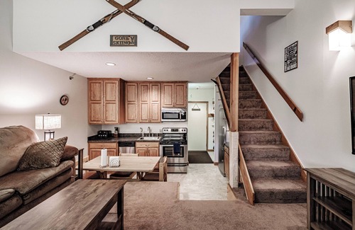 Sunday River Area Condo | One bedroom Cascades C-7, sleeping 6, fireplace!