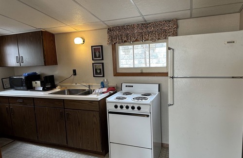 Egg Harbor Cottage | One Bedroom Cottage Near Central Egg Harbor