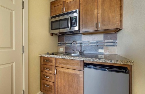 South Lake Tahoe Resort | ONE BEDROOM LAKE VIEW @Hilton Vacation Club Lake Tahoe Resort South