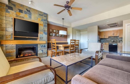 South Lake Tahoe Resort | ONE BEDROOM LAKE VIEW @Hilton Vacation Club Lake Tahoe Resort South