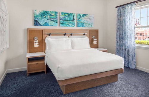 Paradise Island Resort | One Bedroom Premium Villa- 862 sq ft. Full kitchen, private balcony or terrace