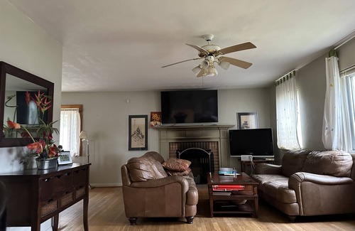 Riverside House | One Block Away from CNU