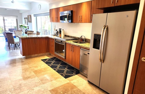 Romantic Zone Apartment | One Block to the beach in fabulous Puerto Vallarta with AC, WiFi. 2bed/2bath