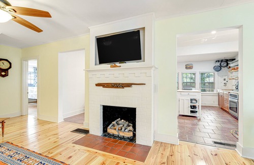 Folly Beach House | One Block to the Beach Cute Home w/Deck, Garden Patio, Central AC & WiFi