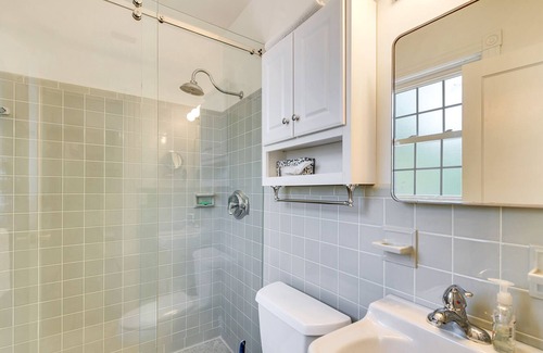 Old Naples Cottage | One Block to the Beach