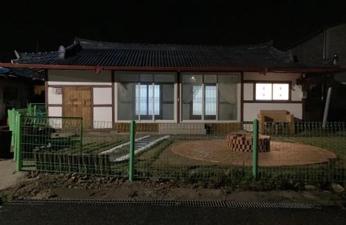Jinan Villa | One day Retro House