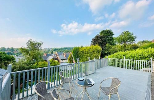 Spital House | ONE DOUBLE ROOM AND ONE SPACIOUS ATTIC ROOM IN SHARED HOUSE, FREE WIFI, FREE PARKING, AMAZING view