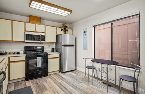 Northwest Reno House | One Level Newly Remodeled Home Mins Downtown