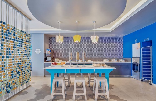 Zona Dorada Hotel | One Mazatlán