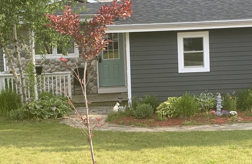 Harbor Springs Apartment | One mile from down downtown Harbor Springs! 4 miles from Boyne Highlands!